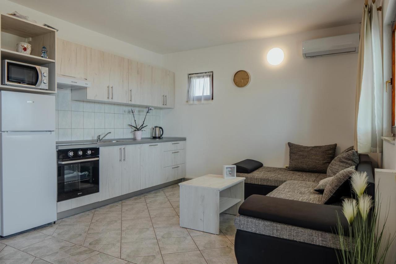 Apartmani Jaman Vrsi Rum bild
