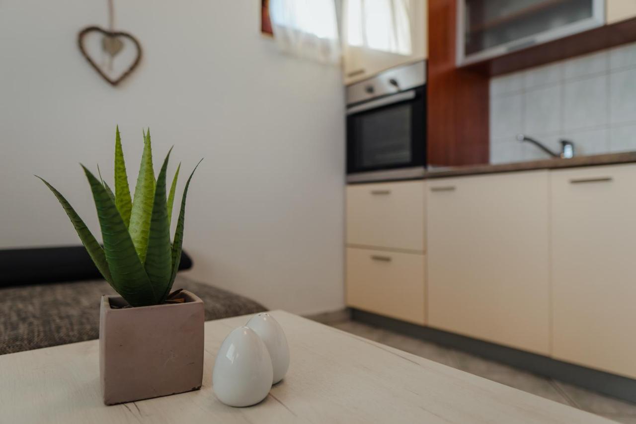 Apartmani Jaman Vrsi Exteriör bild