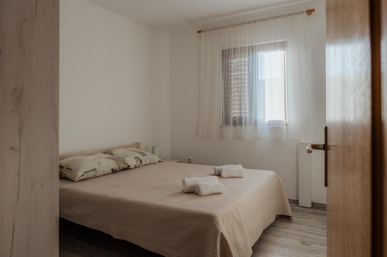 Apartmani Jaman Vrsi Exteriör bild