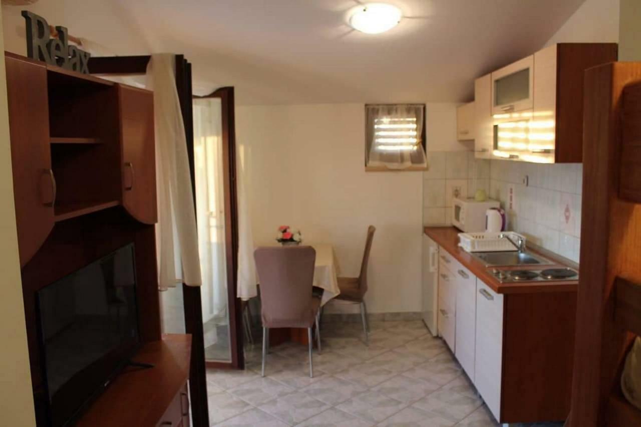 Apartmani Jaman Vrsi Exteriör bild