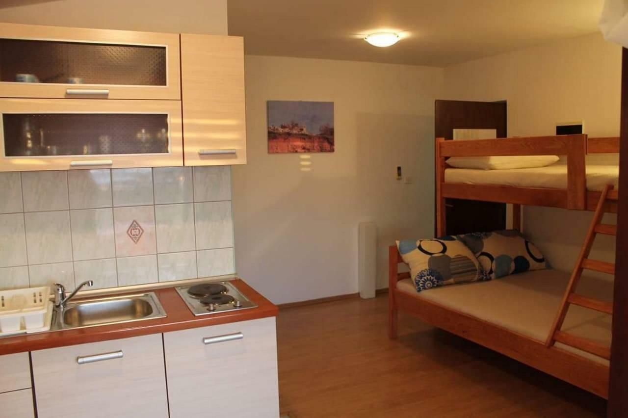 Apartmani Jaman Vrsi Exteriör bild